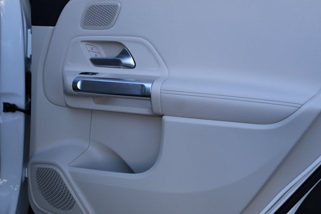 2023 Mercedes-Benz EQB EQB 300W4