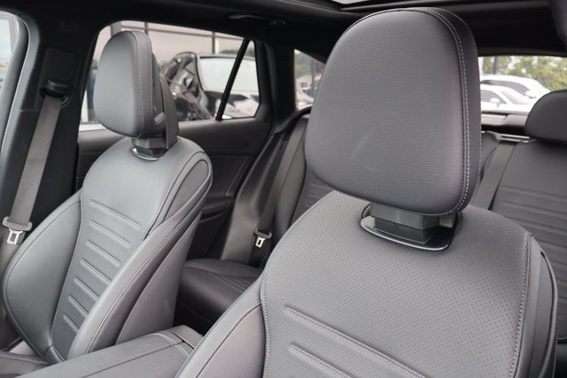2025 Mercedes-Benz GLC GLC 300W