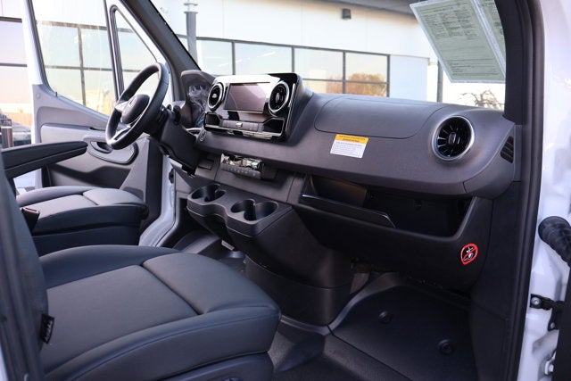 2024 Mercedes-Benz eSprinter Cargo Van Base