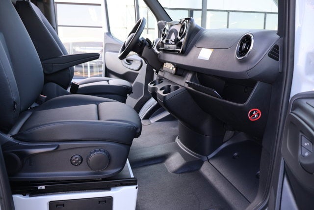 2024 Mercedes-Benz eSprinter Cargo Van Base