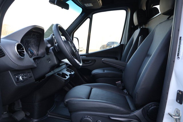 2024 Mercedes-Benz eSprinter Cargo Van Base