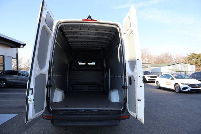 2024 Mercedes-Benz eSprinter Cargo Van Base