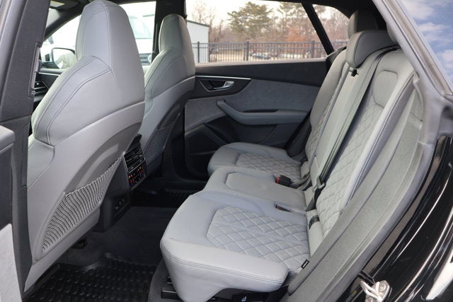 2025 Audi SQ8 Premium Plus