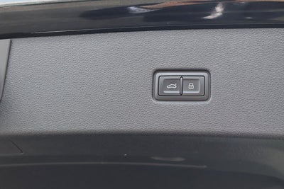 2025 Audi SQ8 Premium Plus