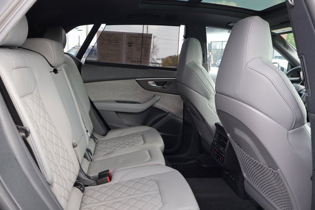 2025 Audi SQ8 Premium Plus