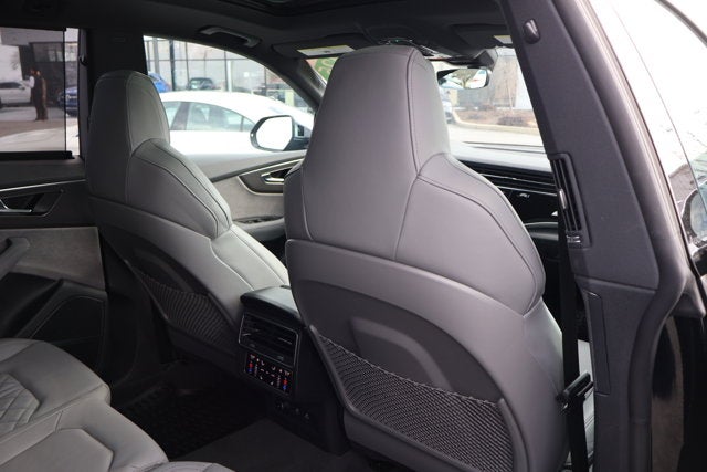 2025 Audi SQ8 Premium Plus