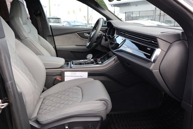 2025 Audi SQ8 Premium Plus