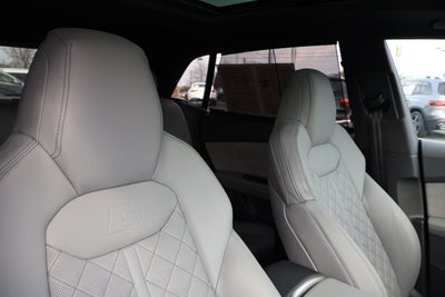 2025 Audi SQ8 Premium Plus