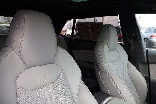 2025 Audi SQ8 Premium Plus