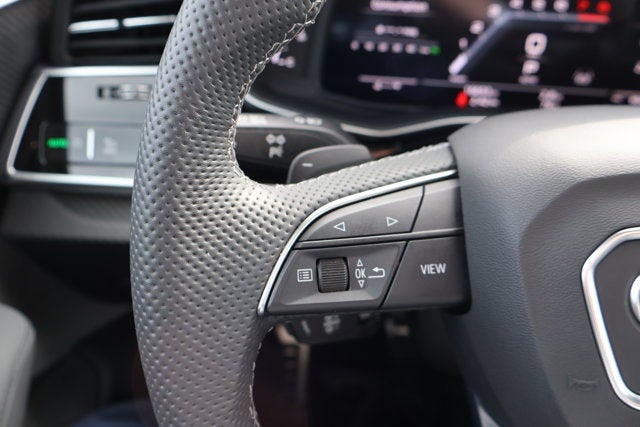 2025 Audi SQ8 Premium Plus