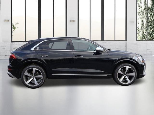 2025 Audi SQ8 Premium Plus