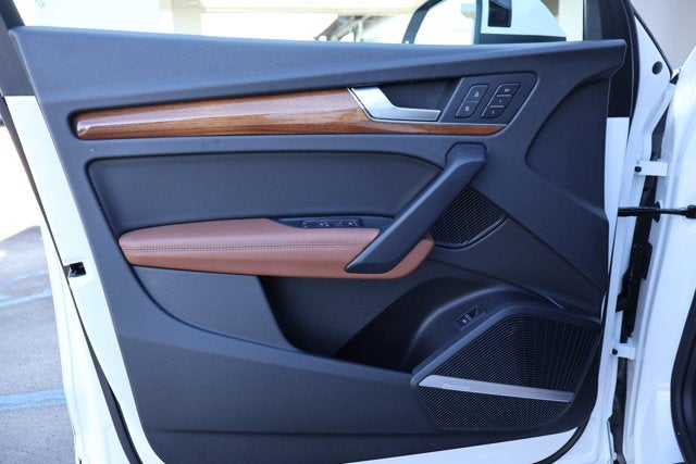 2022 Audi Q5 S line Prestige