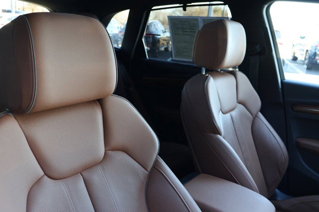 2022 Audi Q5 S line Prestige