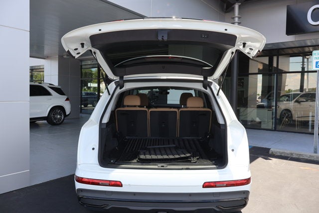 2023 Audi Q7 Prestige 55