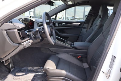 2025 Porsche Panamera Base