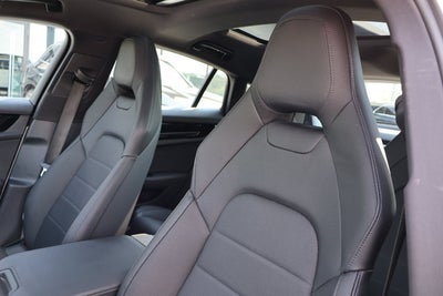 2025 Porsche Panamera Base
