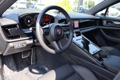 2025 Porsche Panamera Base