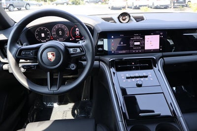 2025 Porsche Panamera Base