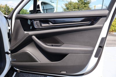 2025 Porsche Panamera Base