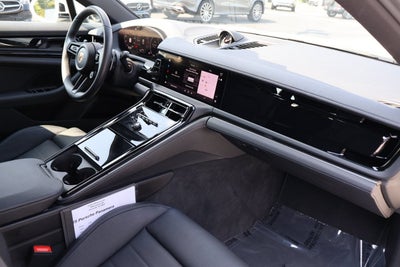 2025 Porsche Panamera Base