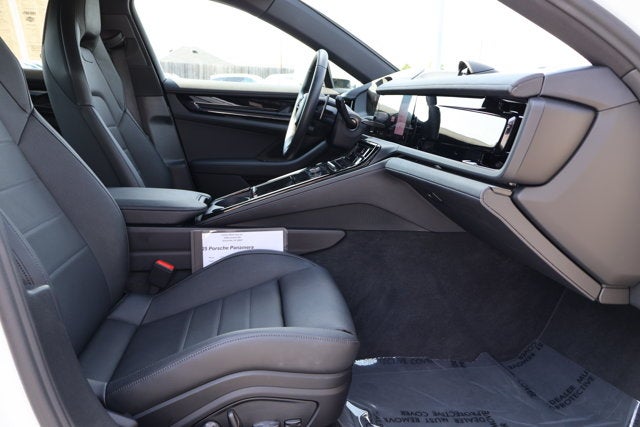 2025 Porsche Panamera Base