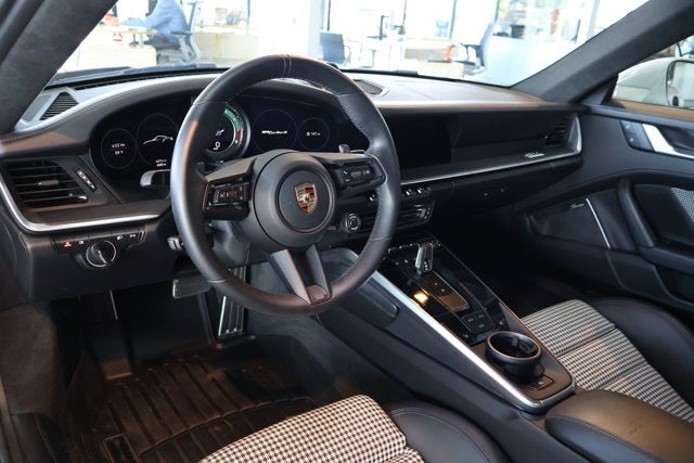 2025 Porsche 911 Turbo S