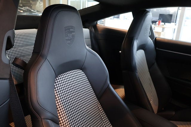 2025 Porsche 911 Turbo S
