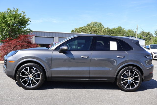 2024 Porsche Cayenne Base