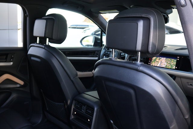2024 Porsche Cayenne Base