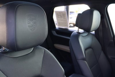 2024 Porsche Cayenne Base