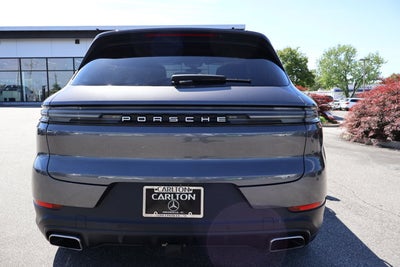 2024 Porsche Cayenne Base