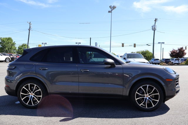 2024 Porsche Cayenne Base