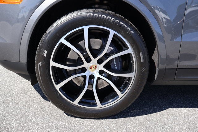 2024 Porsche Cayenne Base