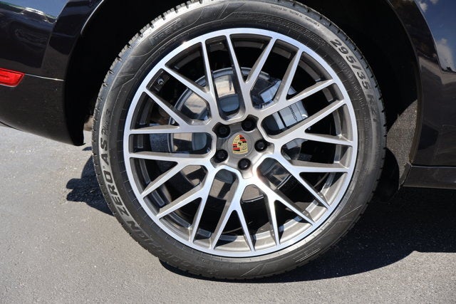 2020 Porsche Macan Turbo