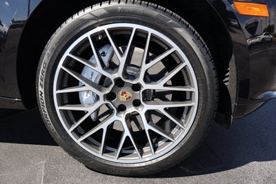 2020 Porsche Macan Turbo