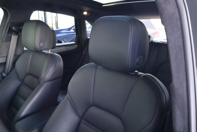 2020 Porsche Macan Turbo