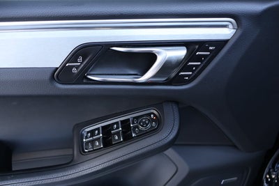 2020 Porsche Macan Turbo
