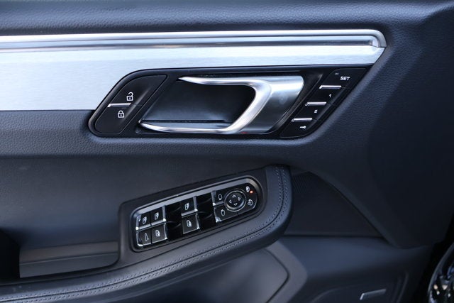 2020 Porsche Macan Turbo