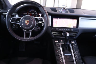 2020 Porsche Macan Turbo