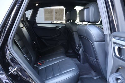 2020 Porsche Macan Turbo