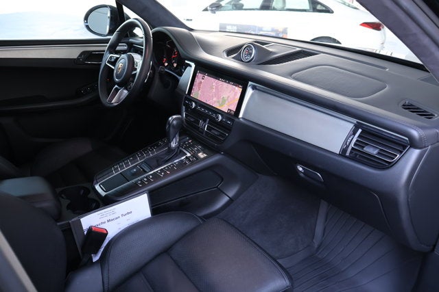 2020 Porsche Macan Turbo