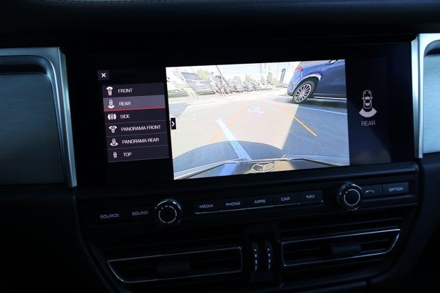 2020 Porsche Macan Turbo