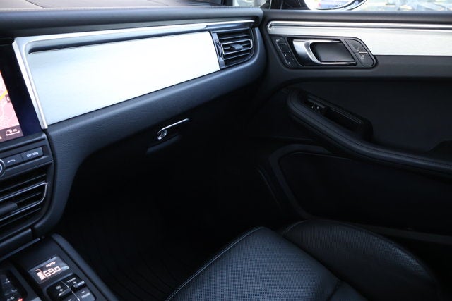2020 Porsche Macan Turbo