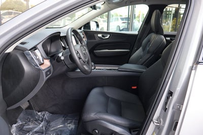 2024 Volvo XC60 Plus Dark Theme